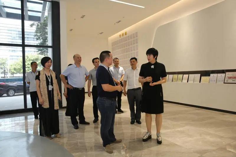 The relevant leaders of the Chancheng District government visited our company to inspect and guide the work<m met-id=171 met-table=news met-field=title></m>